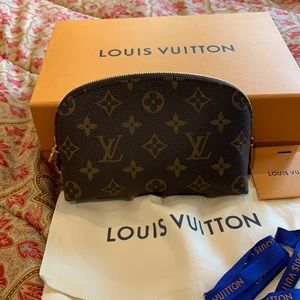 Louis Vuitton Cosmetic Pouch Monogram